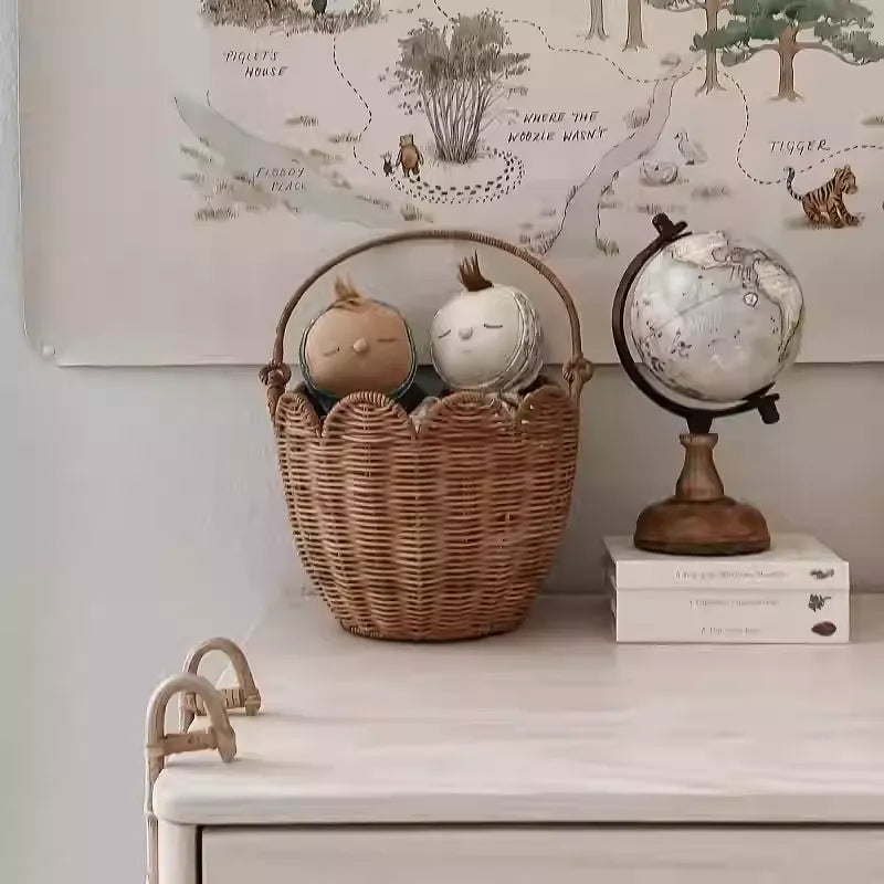 Rattan Flower-Shaped Storage Basket Kid's Outdoor Picnic Basket