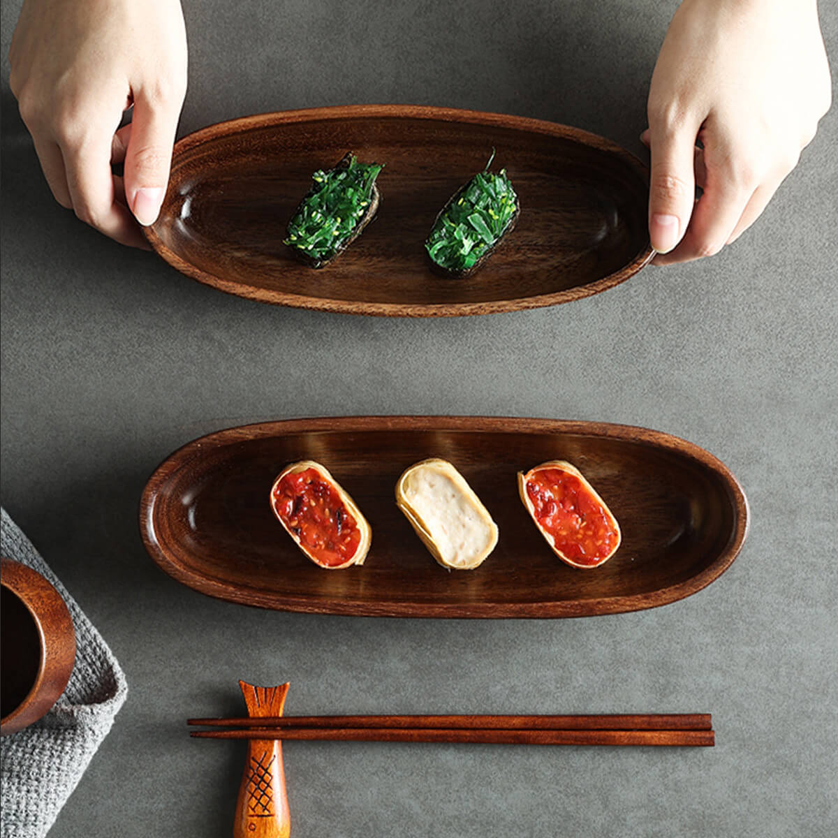 Acacia Wood Boat-Shaped Snack Nut Fruit Bowl